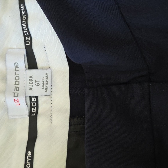 Liz Claiborne | Audra Fit Tall Length Navy Blue Dress Pants Size 6T - Picture 4 of 5